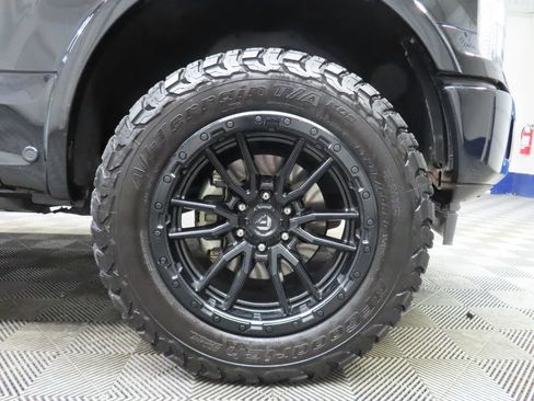 Used 2020 Ford F150 Platinum w/ Equipment Group 701A Luxury AWD/4WD image 8