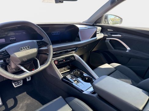 New 2026 Audi SQ5 Premium Plus image 15