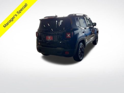 Used 2023 Jeep Renegade Latitude image 17