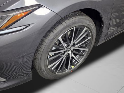 New 2025 Lexus ES 350 w/ Premium Package image 33