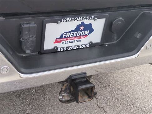 Used 2022 Chevrolet Silverado 2500 LTZ w/ LTZ Convenience Package image 36