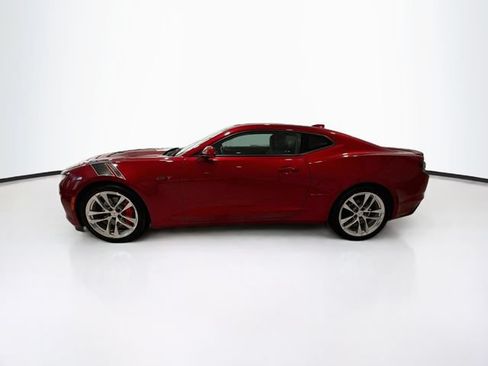 Used 2021 Chevrolet Camaro LT w/ Wild Cherry Design Package 1 RWD image 4