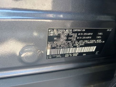 Used 2021 Toyota RAV4 Limited AWD/4WD image 5