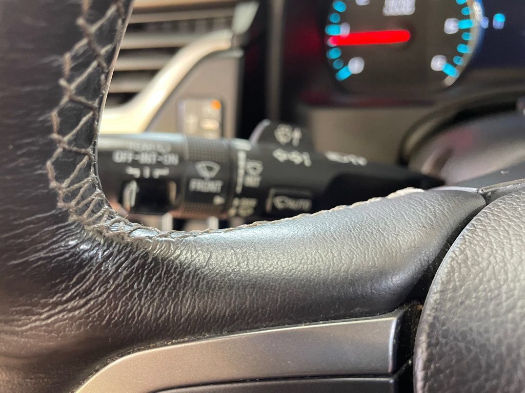 Used 2018 Chevrolet Tahoe Premier AWD/4WD image 28