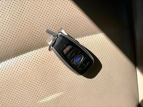 Used 2017 Subaru Legacy 2.5i Limited AWD/4WD image 11