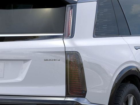 New 2026 Cadillac Vistiq Luxury image 11