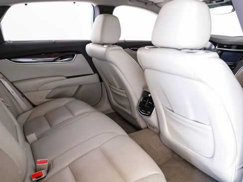 Used 2016 Cadillac XTS Premium FWD image 36