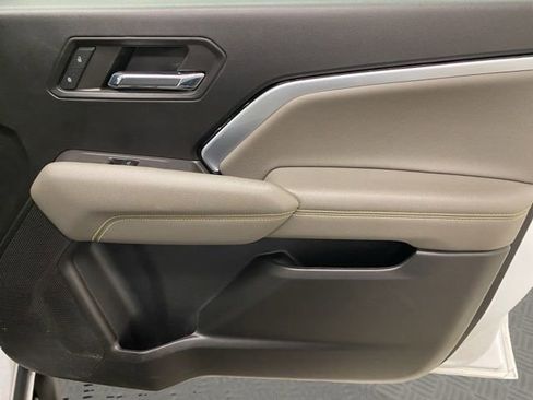 Used 2023 Chevrolet Colorado ZR2 w/ ZR2 Convenience Package III image 22