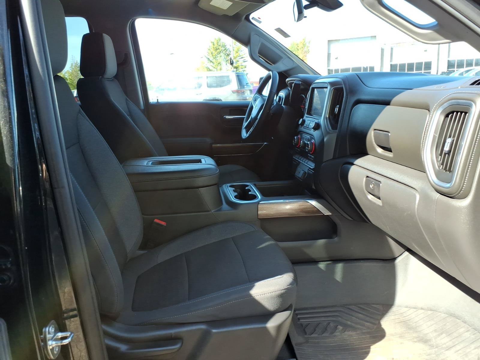 Used 2022 Chevrolet Silverado 1500 LT Trail Boss w/ Bed Protection Package AWD/4WD image 19