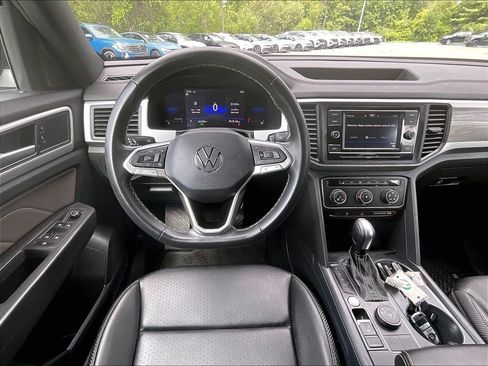 Used 2023 Volkswagen Atlas Cross Sport SE AWD/4WD image 17