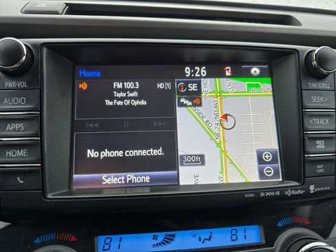 Used 2018 Toyota RAV4 Adventure image 32