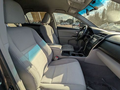 Used 2017 Toyota Camry LE image 12