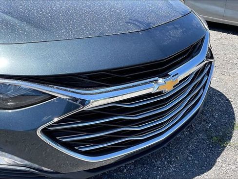 Used 2020 Chevrolet Malibu LT FWD image 32