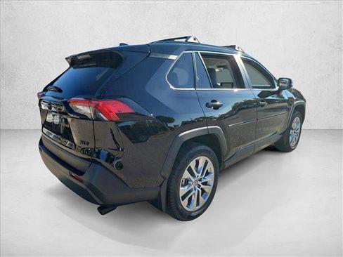 Used 2025 Toyota RAV4 XLE Premium image 5