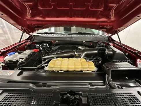 Used 2020 Ford Expedition XLT image 27