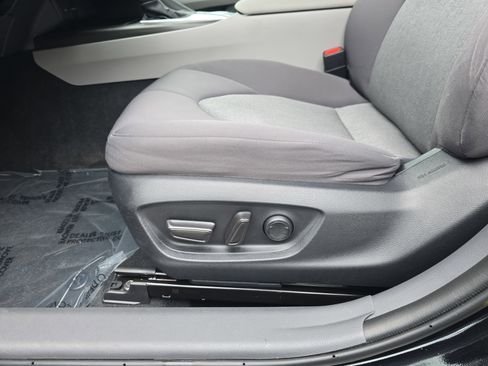 Certified 2024 Toyota Camry LE FWD image 30