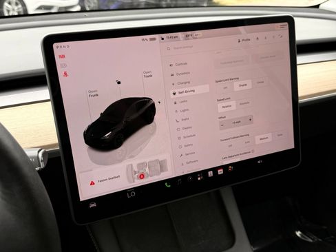 Used 2023 Tesla Model Y Long Range AWD/4WD image 35