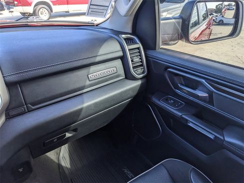 Used 2022 RAM 1500 Laramie image 19