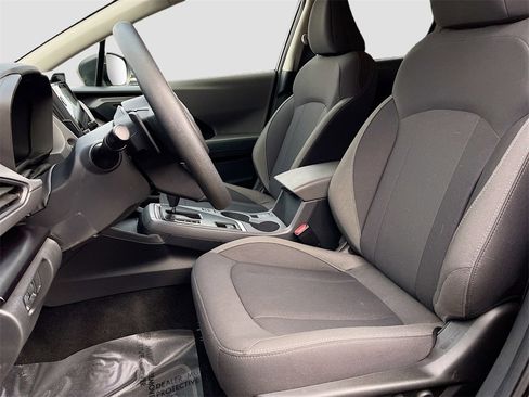Used 2025 Subaru Crosstrek 2.0i Premium image 19