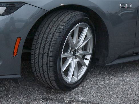 Used 2024 Ford Mustang GT Premium image 18