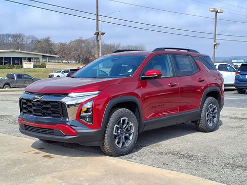 New 2026 Chevrolet Equinox ACTIV w/ Convenience Package III AWD/4WD image 1