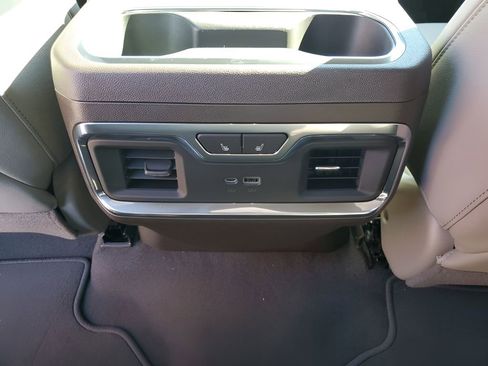 New 2026 GMC Sierra 1500 SLT image 19