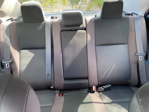 Used 2019 Toyota Corolla LE image 18