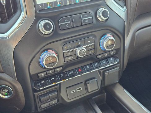Used 2019 GMC Sierra 1500 Denali w/ Denali Ultimate Package AWD/4WD image 29