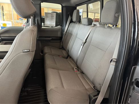 Used 2017 Ford F150 XLT w/ Equipment Group 302A Luxury image 28