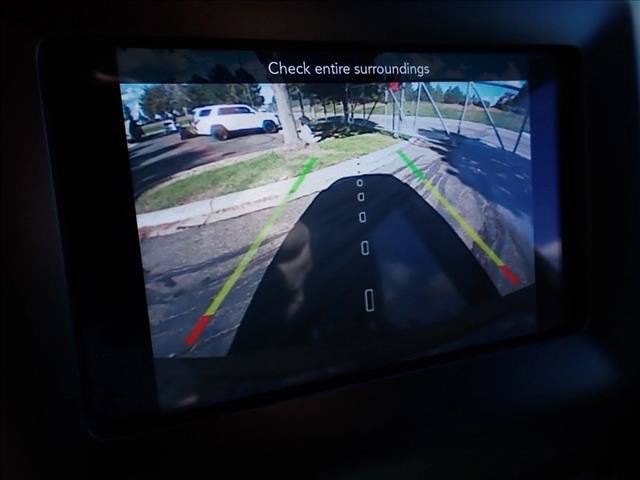 Used 2019 Jeep Cherokee Latitude Plus w/ Comfort/Convenience Group AWD/4WD image 24