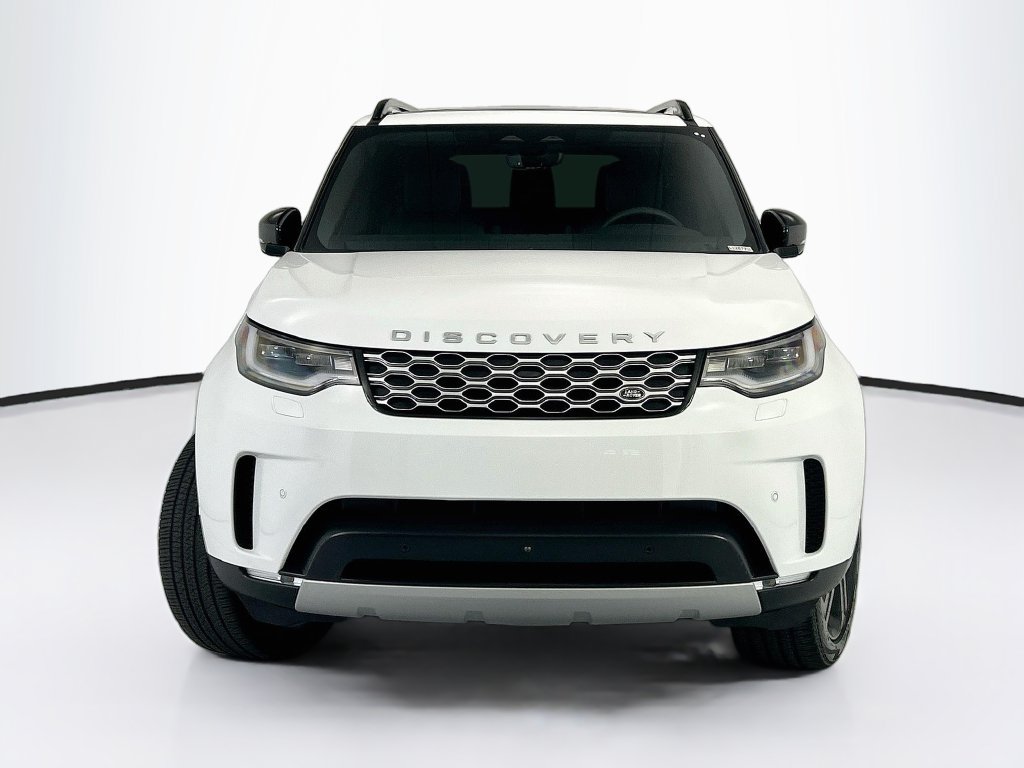 Used 2025 Land Rover Discovery S AWD/4WD image 2