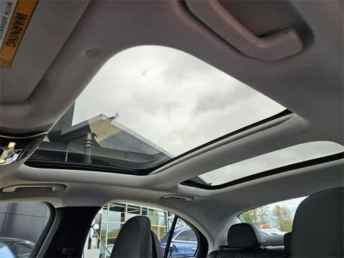 Used 2024 Mercedes-Benz E 350 4MATIC Sedan image 18