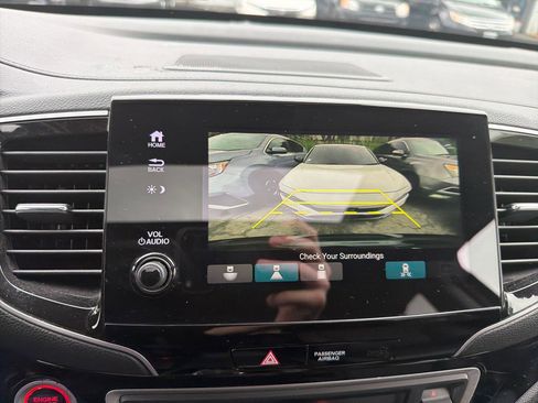 Used 2022 Honda Pilot Touring image 30