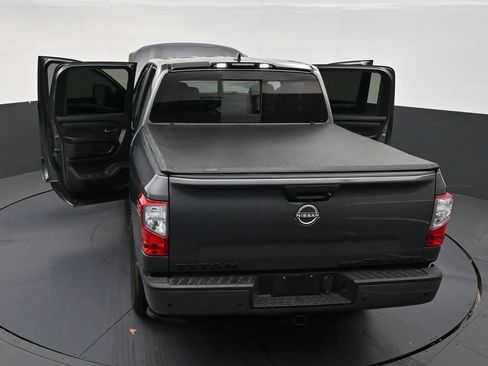 Used 2023 Nissan Titan SV w/ SV Convenience Package AWD/4WD image 32