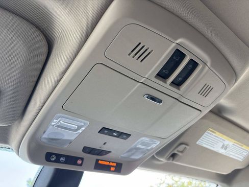 Used 2017 Buick Envision Essence FWD image 29