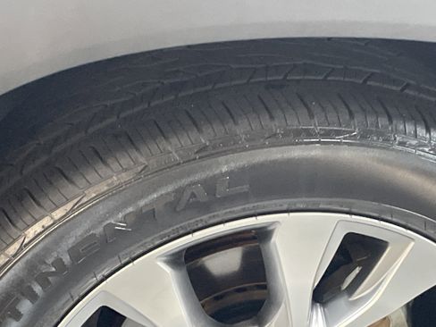 Used 2024 Toyota Grand Highlander Limited image 13