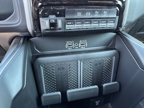 New 2026 RAM 3500 Big Horn AWD/4WD image 31