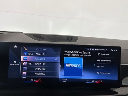 Used 2023 BMW X7 xDrive40i w/ Executive Package image 14