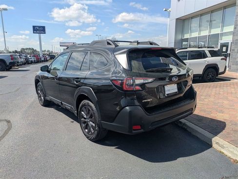 Certified 2025 Subaru Outback Onyx Edition w/ Popular Package #2 image 7
