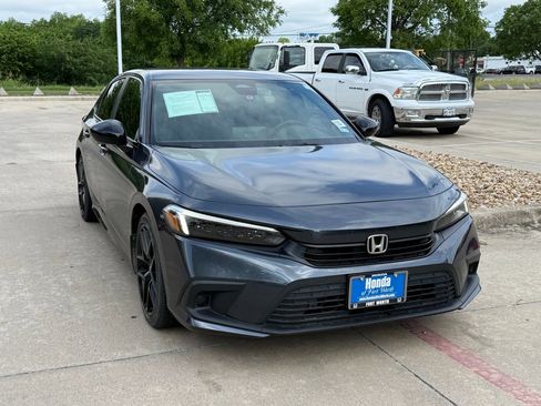 Used 2023 Honda Civic Sport image 16