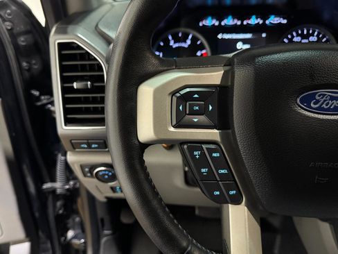 Used 2018 Ford F350 XLT w/ XLT Premium Package image 5