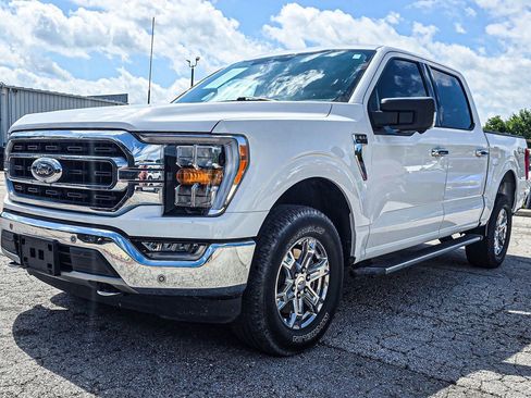 Used 2021 Ford F150 XLT w/ Equipment Group 302A High AWD/4WD image 3