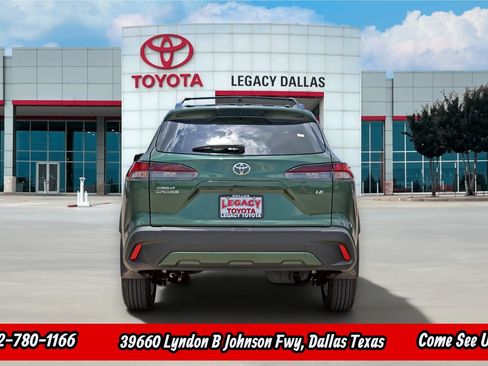 New 2026 Toyota Corolla Cross LE FWD image 7