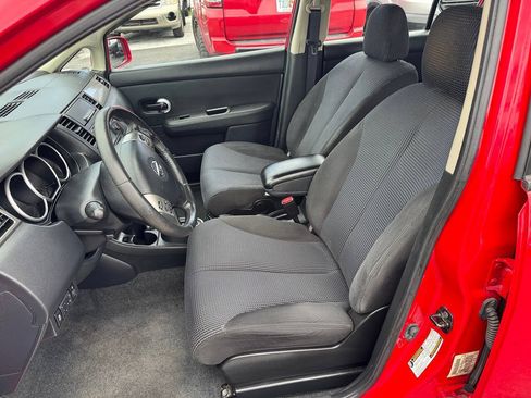 Used 2012 Nissan Versa Hatchback w/ SL Navigation Pkg FWD image 13