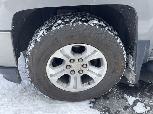 Used 2017 Chevrolet Silverado 1500 LT w/ All Star Edition image 9