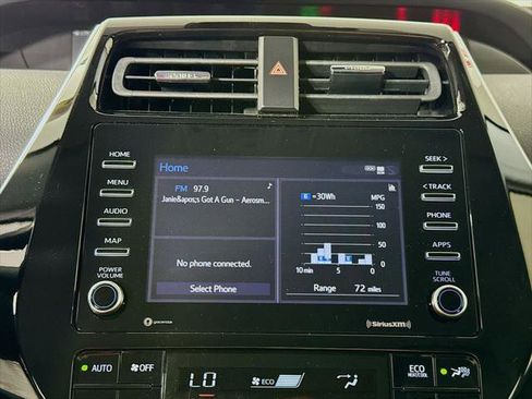 Certified 2022 Toyota Prius FWD image 6