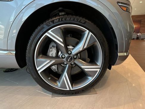 New 2025 Genesis GV80 3.5T Prestige image 12