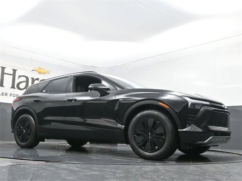 New 2026 Chevrolet Blazer EV LT image 2