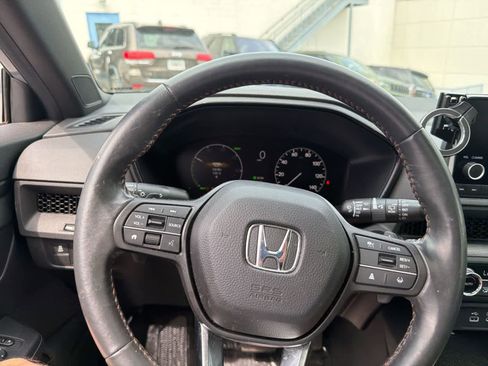 Used 2023 Honda CR-V Sport image 25