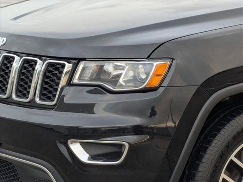 Used 2022 Jeep Grand Cherokee Limited image 9